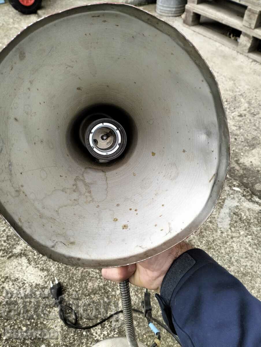 Folding lamp with price 19.99 BGN | € 10.22