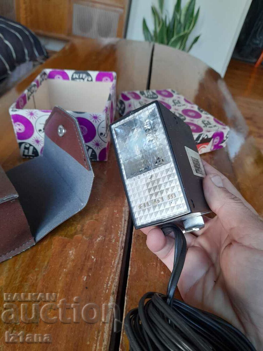 Auction Old Norma camera flash Auction Old Norma camera flash