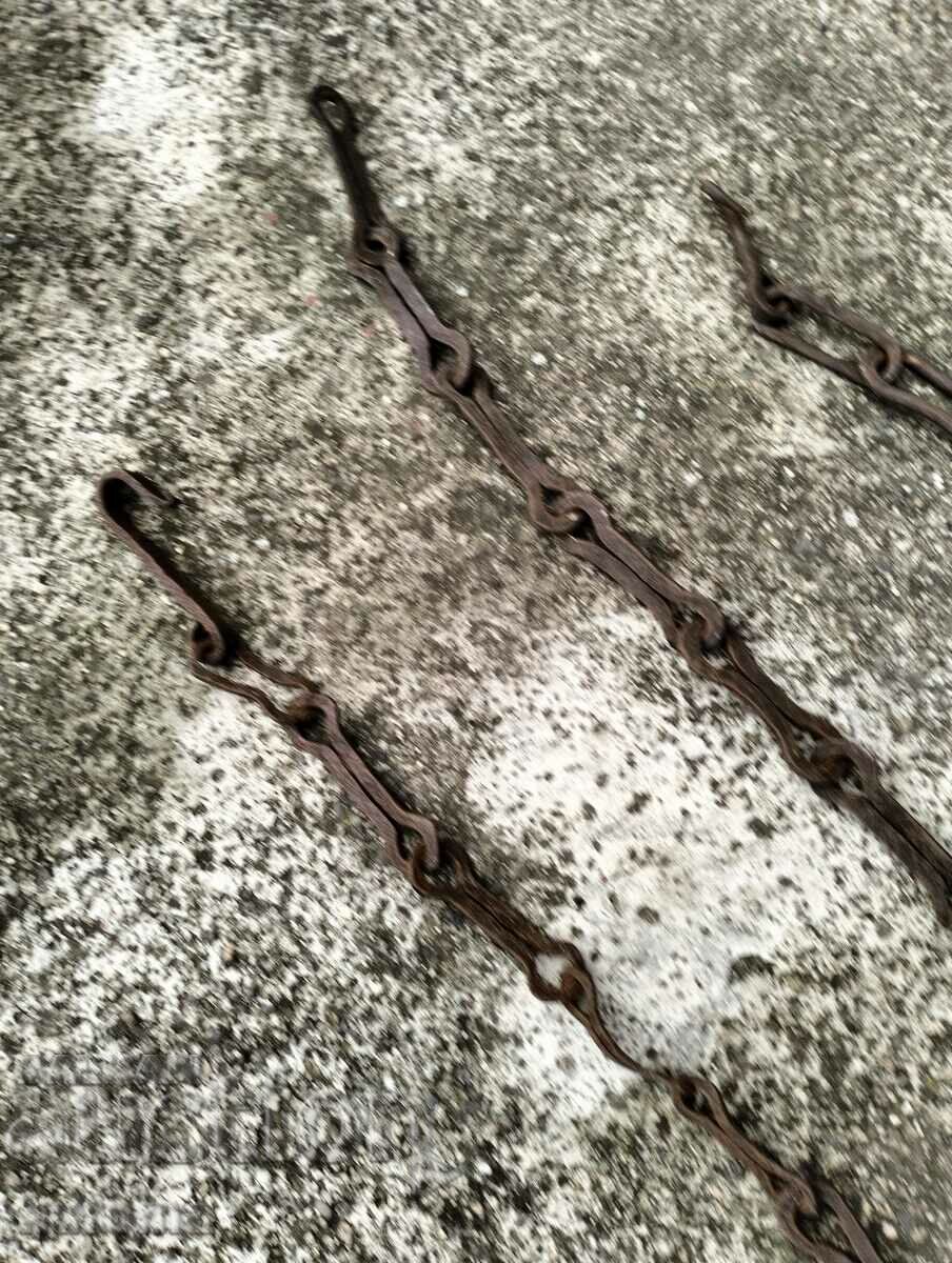 Стари ковани вериги за огнище с цена 39.99 лв. | € 20.45 Стари ковани вериги за огнище с цена 39.99 лв. | € 20.45