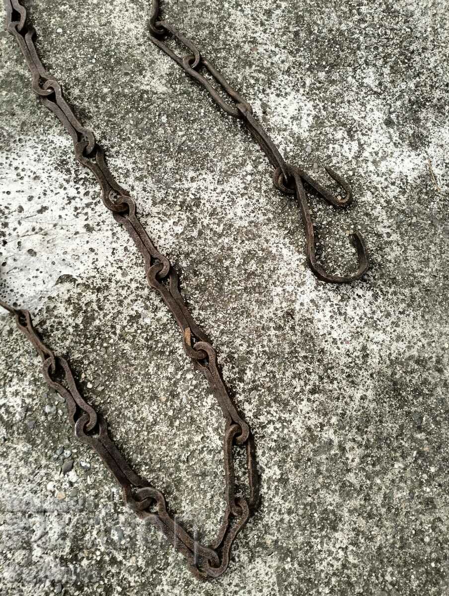 Аукцион Стари ковани вериги за огнище Аукцион Стари ковани вериги за огнище