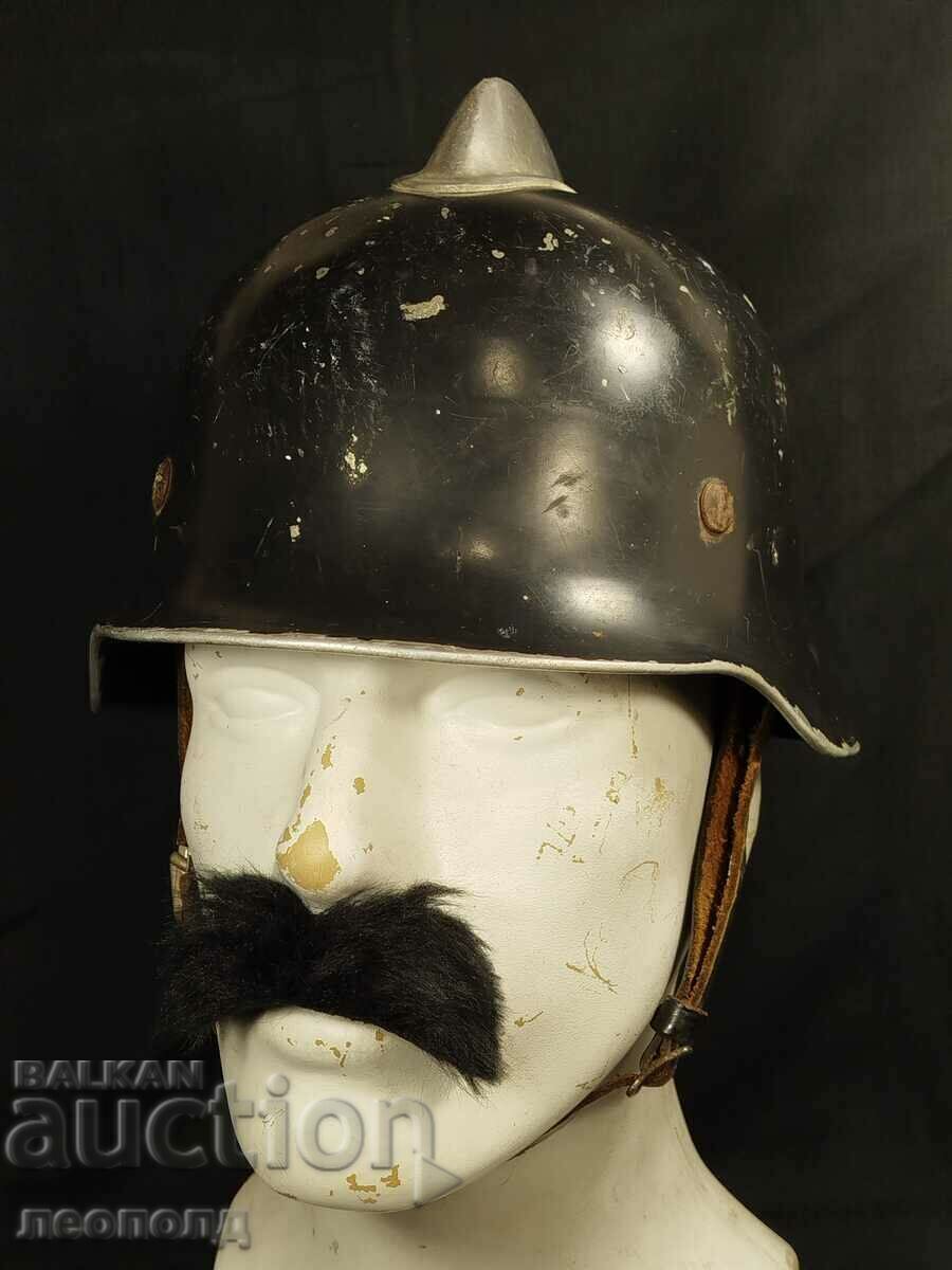 OLD GERMAN FIREMAN HELMET HELMET - 5 OLD GERMAN FIREMAN HELMET HELMET - 5