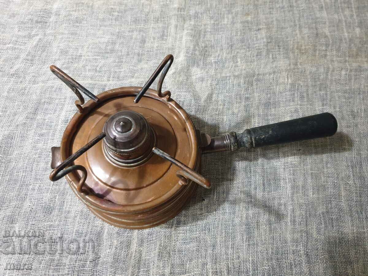 Vintage French Honey Primus with price 140.00 BGN | € 71.58 Vintage French Honey Primus with price 140.00 BGN | € 71.58