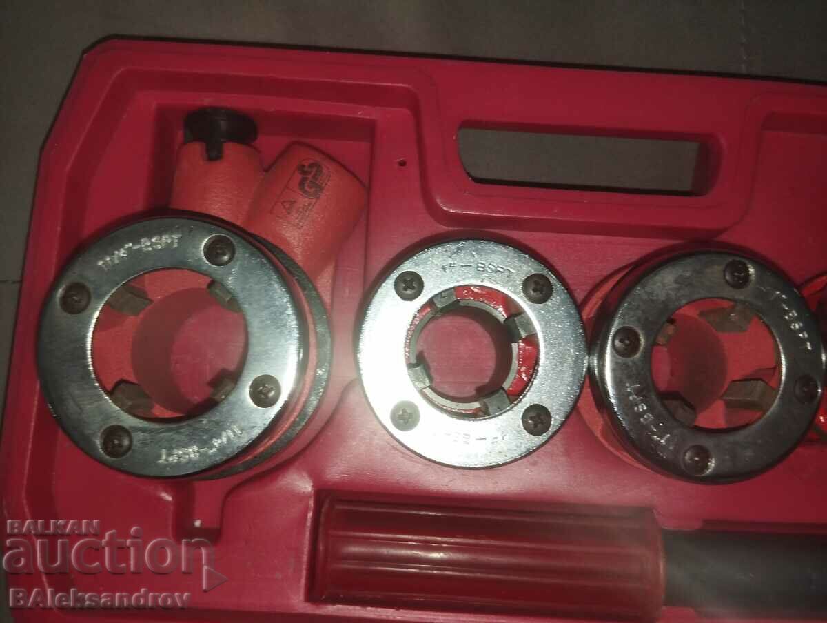 Livrarea Set de unelte pentru confectionarea firelor