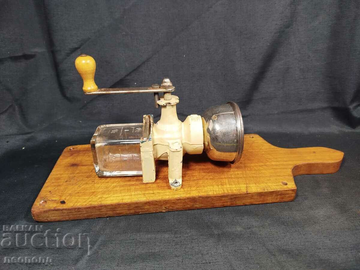 СТАРА РЕТРО МЕЛНИЦА ЗА КАФЕ РЪЧНА КАФЕМЕЛАЧКА ЗА СТЕНА - 5 СТАРА РЕТРО МЕЛНИЦА ЗА КАФЕ РЪЧНА КАФЕМЕЛАЧКА ЗА СТЕНА - 5