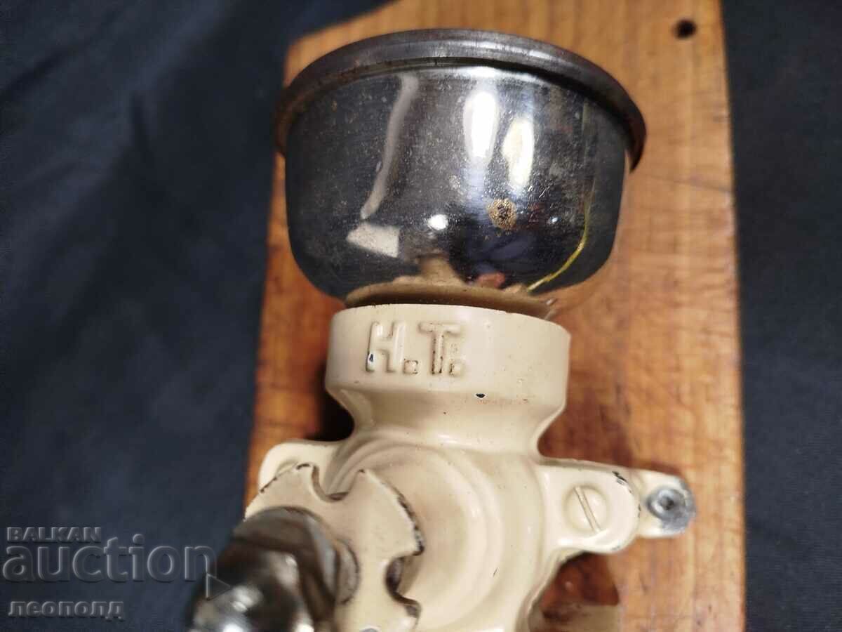 СТАРА РЕТРО МЕЛНИЦА ЗА КАФЕ РЪЧНА КАФЕМЕЛАЧКА ЗА СТЕНА - 6 СТАРА РЕТРО МЕЛНИЦА ЗА КАФЕ РЪЧНА КАФЕМЕЛАЧКА ЗА СТЕНА - 6