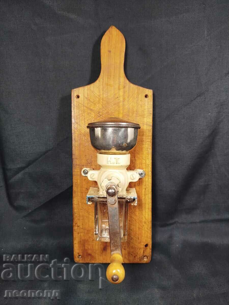 СТАРА РЕТРО МЕЛНИЦА ЗА КАФЕ РЪЧНА КАФЕМЕЛАЧКА ЗА СТЕНА СТАРА РЕТРО МЕЛНИЦА ЗА КАФЕ РЪЧНА КАФЕМЕЛАЧКА ЗА СТЕНА