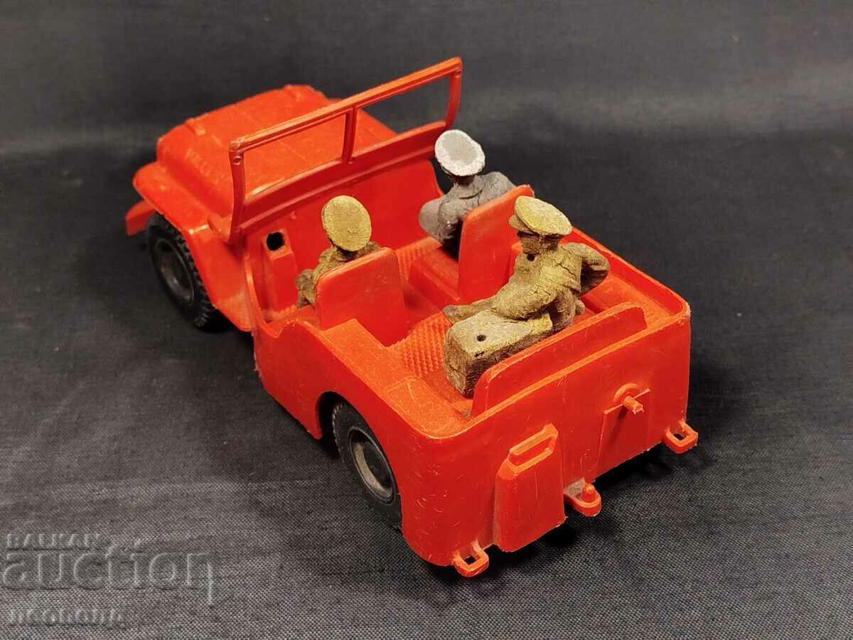 Auction OLD RETRO PLASTIC JEEP WILLYS TOY CAR Auction OLD RETRO PLASTIC JEEP WILLYS TOY CAR