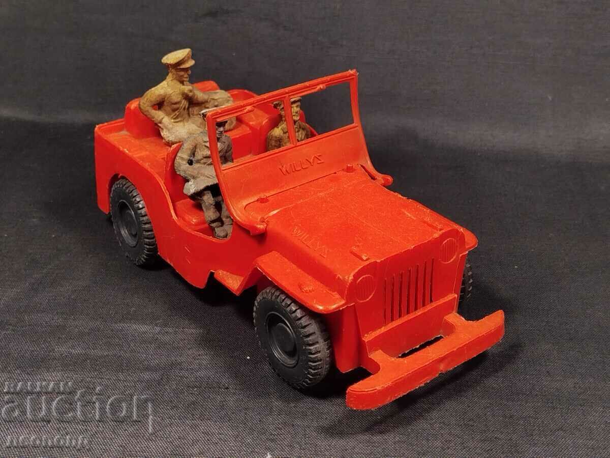 OLD RETRO PLASTIC JEEP WILLYS TOY CAR - 5 OLD RETRO PLASTIC JEEP WILLYS TOY CAR - 5