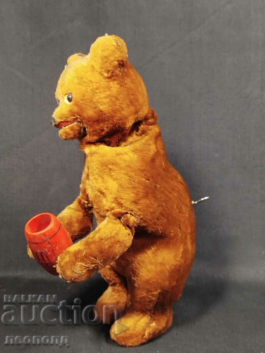 Auction OLD RETRO SOC USSR MECHANICAL TOY BABA METZA Auction OLD RETRO SOC USSR MECHANICAL TOY BABA METZA