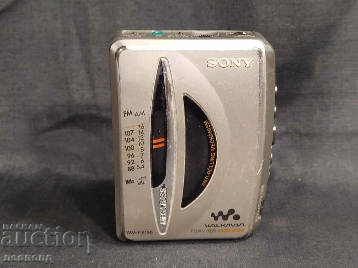 BZC OLD PORTABLE WALKMAN PLAYER CASSETTE RADIO SONY WALKMAN