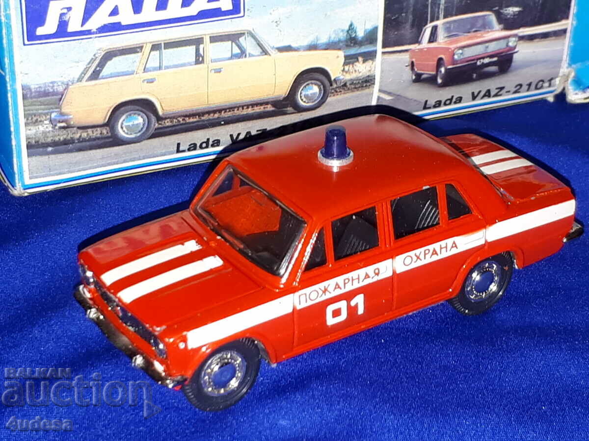 Russian model LADA VAZ 2101 Fire engine 1:43 Made in USSR USSR