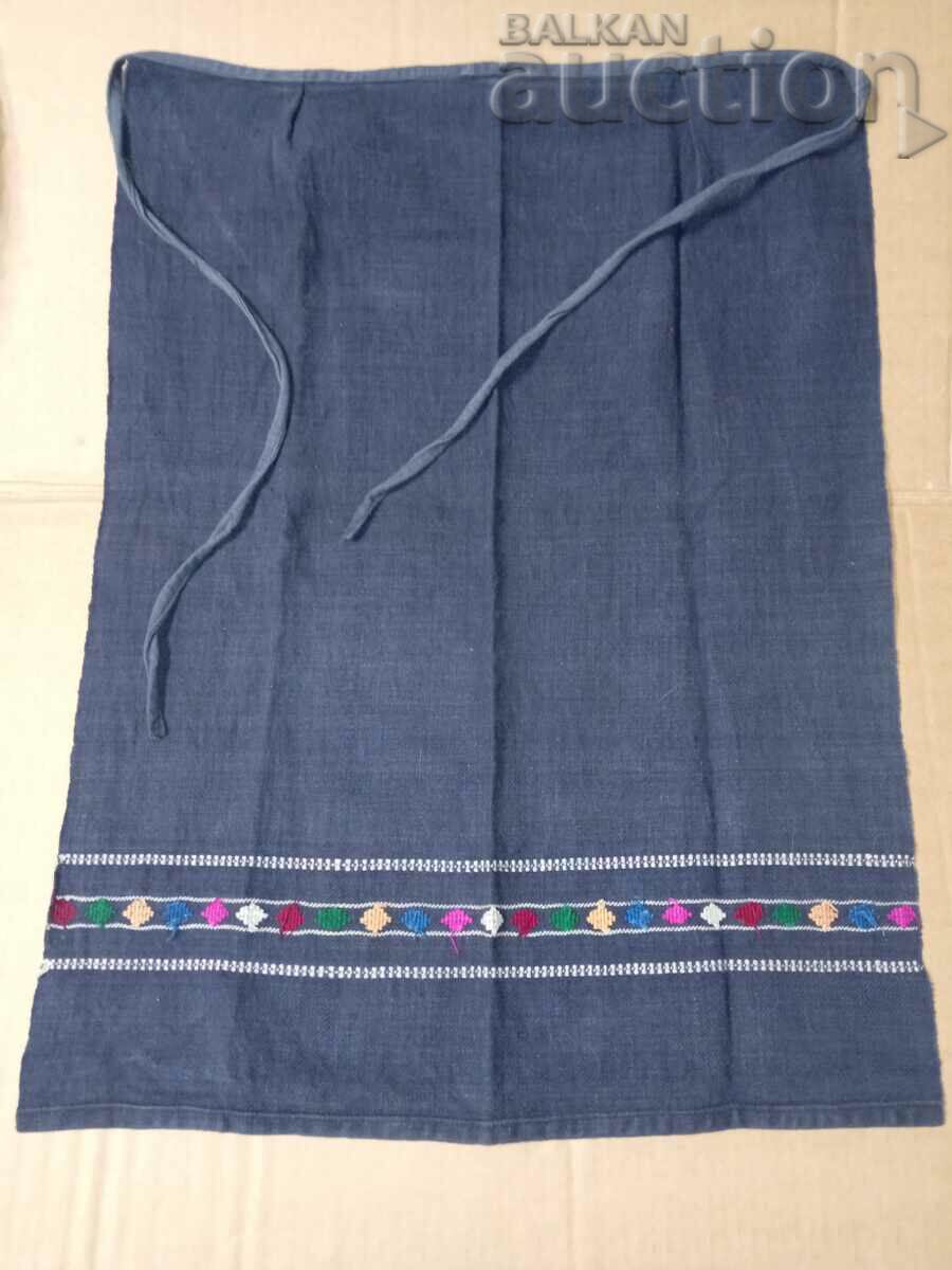 Delivery of vintage woolen handwoven apron Delivery of vintage woolen handwoven apron