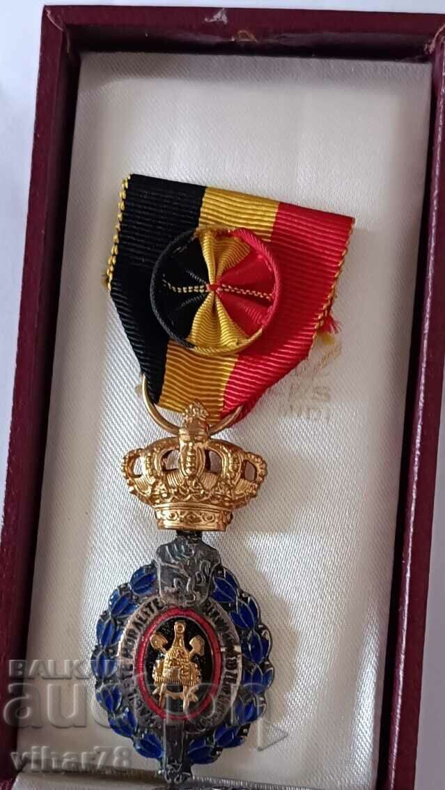 Auction  Lot of two medals