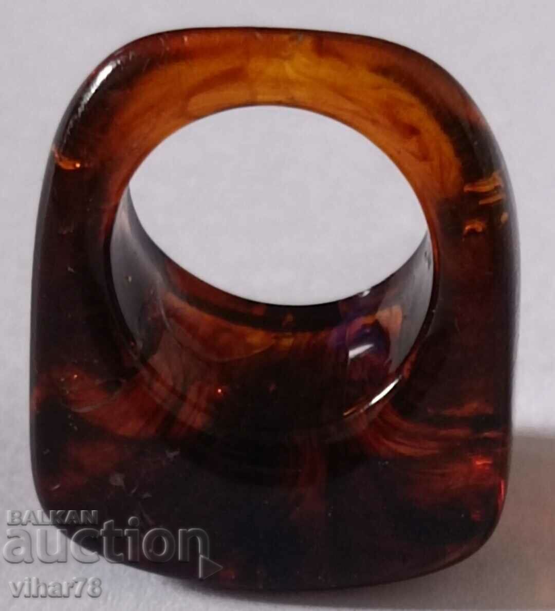 Amber ring - 7