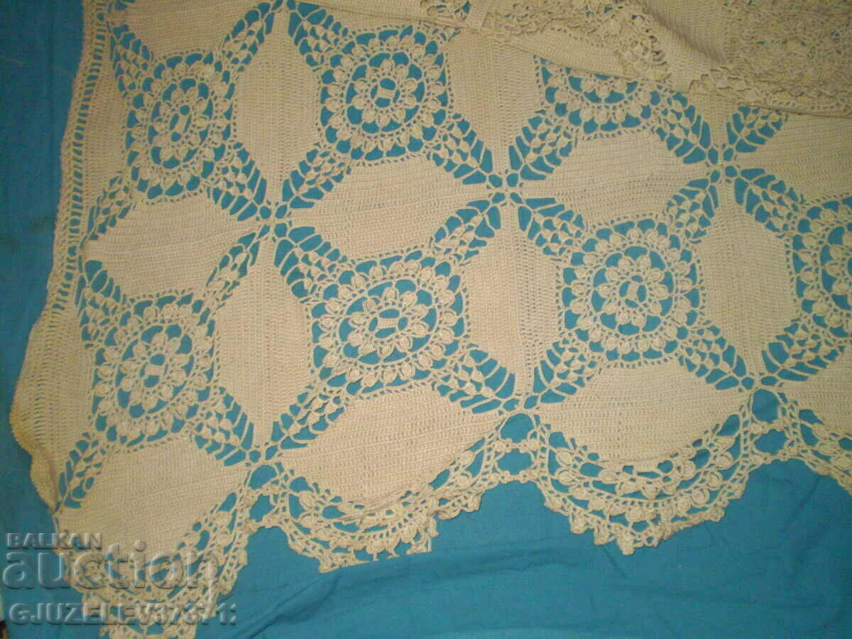 Delivery of Vintich hand knitted bedspread