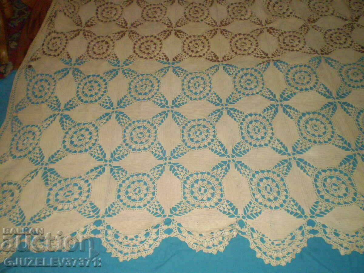 Vintich hand knitted bedspread - 6