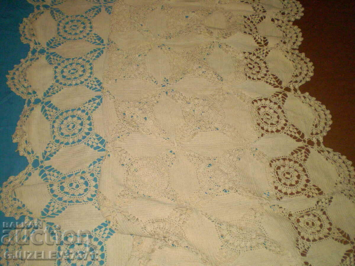 Vintich hand knitted bedspread