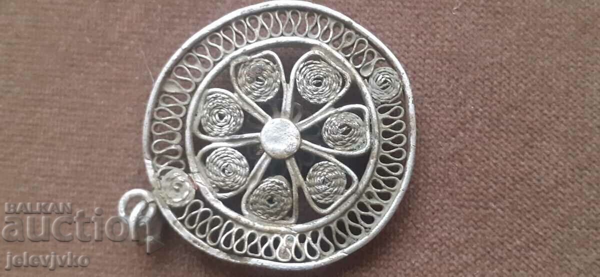 Renaissance silver jewelry with price 65.00 BGN | € 33.23 Renaissance silver jewelry with price 65.00 BGN | € 33.23