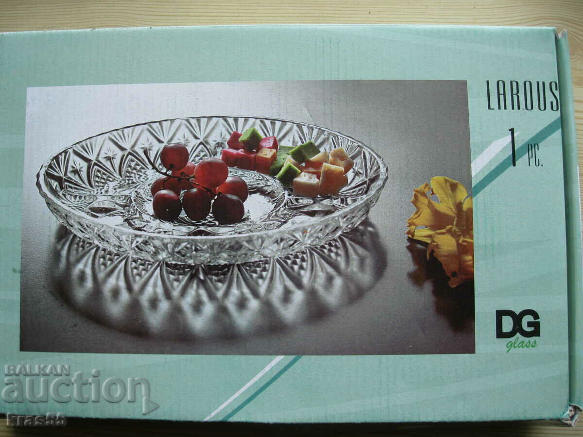 Glass dessert plate