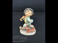 Hummel collectible porcelain figurine #6183