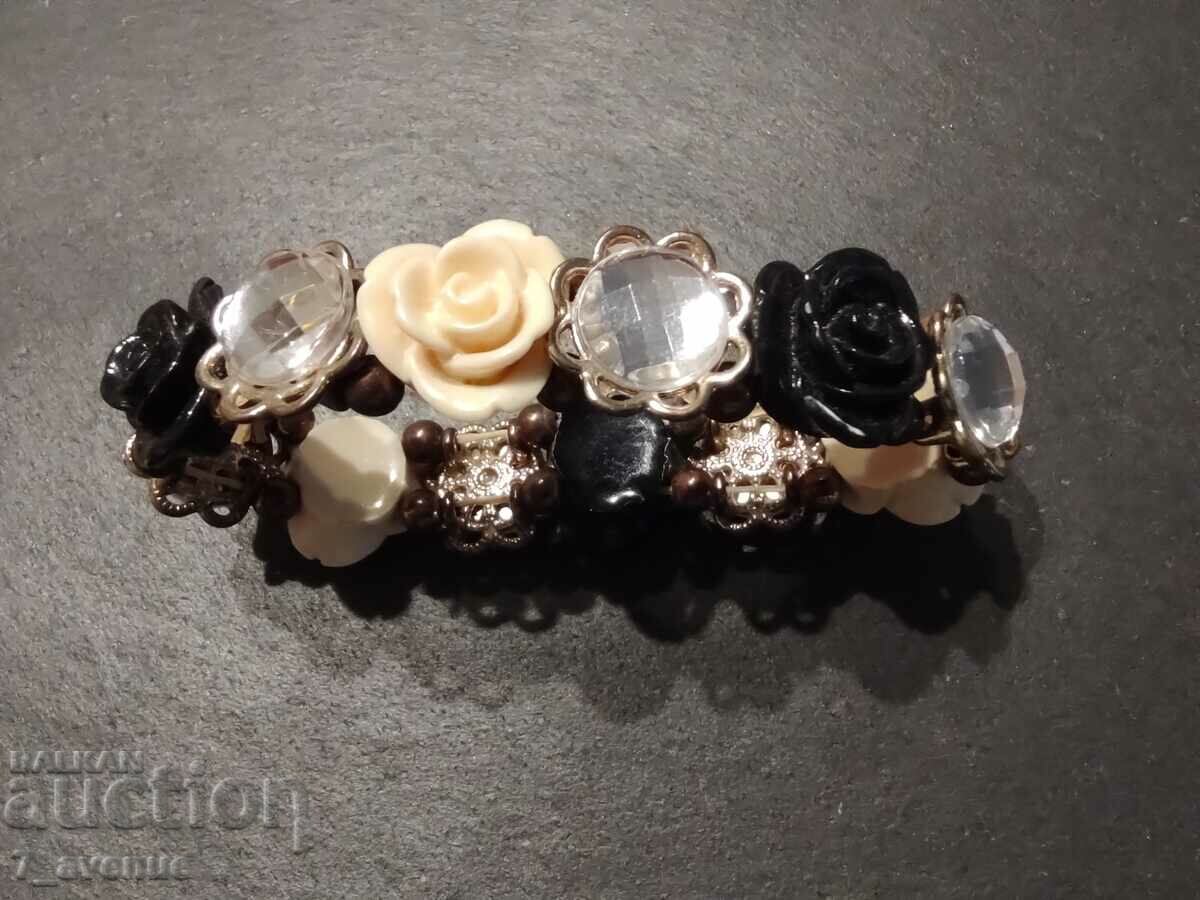 Elastic bracelet, beautiful 3.12.24 with price 49.00 BGN | € 25.05 Elastic bracelet, beautiful 3.12.24 with price 49.00 BGN | € 25.05