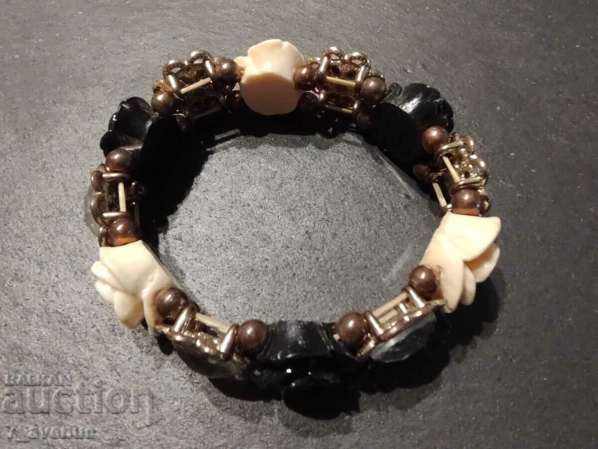 Auction Elastic bracelet, beautiful 3.12.24 Auction Elastic bracelet, beautiful 3.12.24