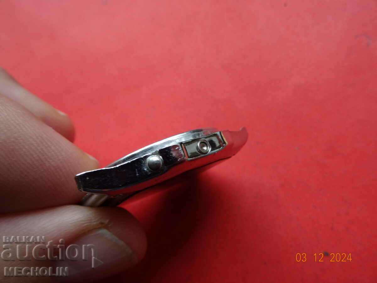 Auction OLD WATCH CHARP 05 06 Auction OLD WATCH CHARP 05 06