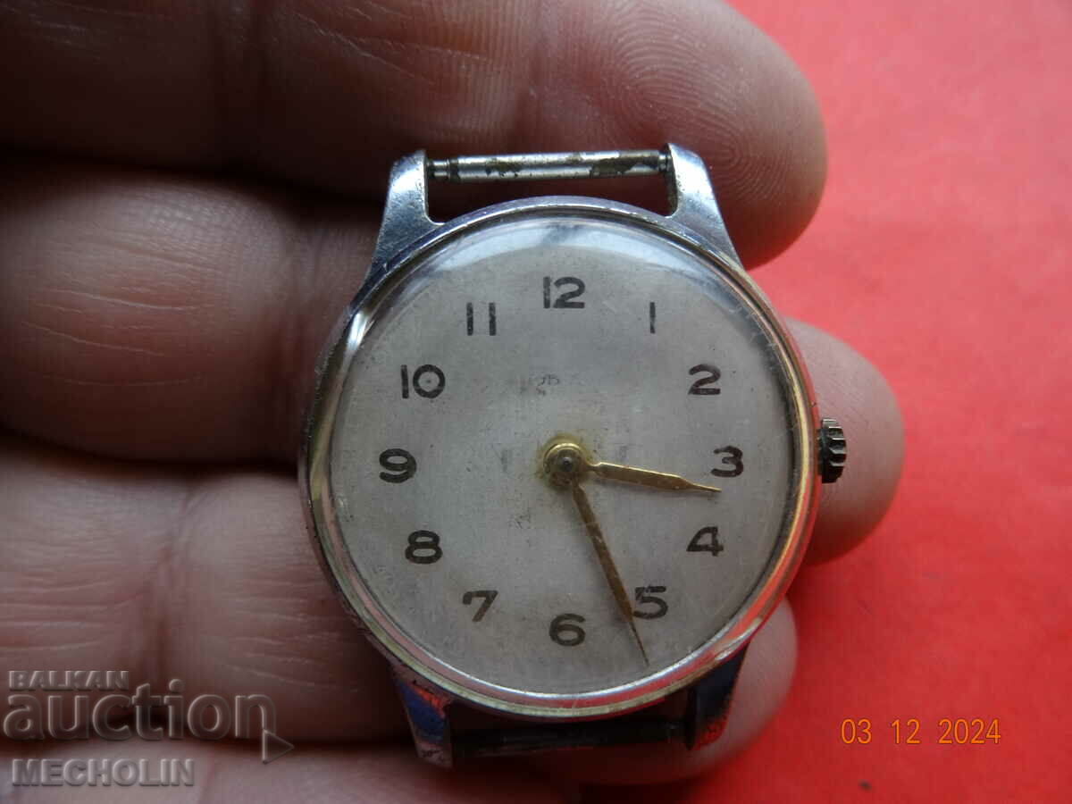 OLD RUSSIAN COLLECTOR'S WATCH WINTER VICTORY 15 K - 5 OLD RUSSIAN COLLECTOR'S WATCH WINTER VICTORY 15 K - 5
