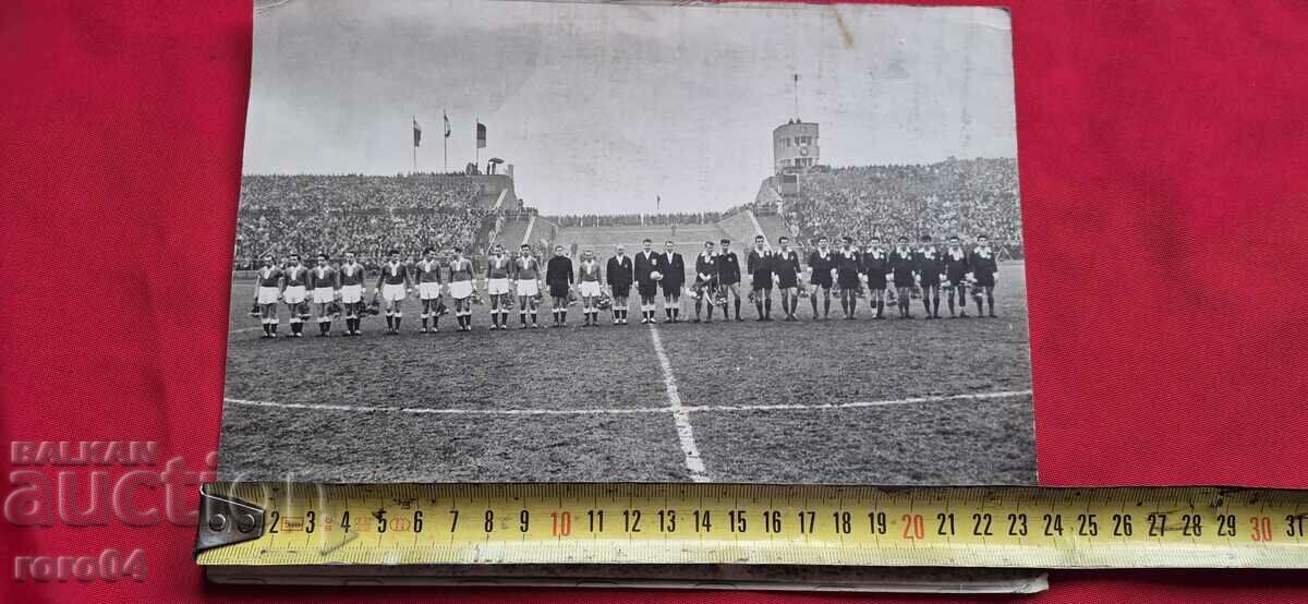 Δημοπρασία ΒΕΡΟΛΙΝΟ - ΟΜΑΔΕΣ ΠΟΔΟΣΦΑΙΡΟΥ - Β' Παγκόσμιος Πόλεμος Δημοπρασία ΒΕΡΟΛΙΝΟ - ΟΜΑΔΕΣ ΠΟΔΟΣΦΑΙΡΟΥ - Β' Παγκόσμιος Πόλεμος