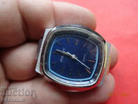 OLD RUSSIAN COLLECTIBLE FLIGHT 2 WATCH