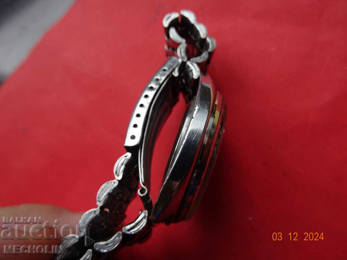 OLD RUSSIAN COLLECTIBLE ROCKET WATCH - 7 OLD RUSSIAN COLLECTIBLE ROCKET WATCH - 7