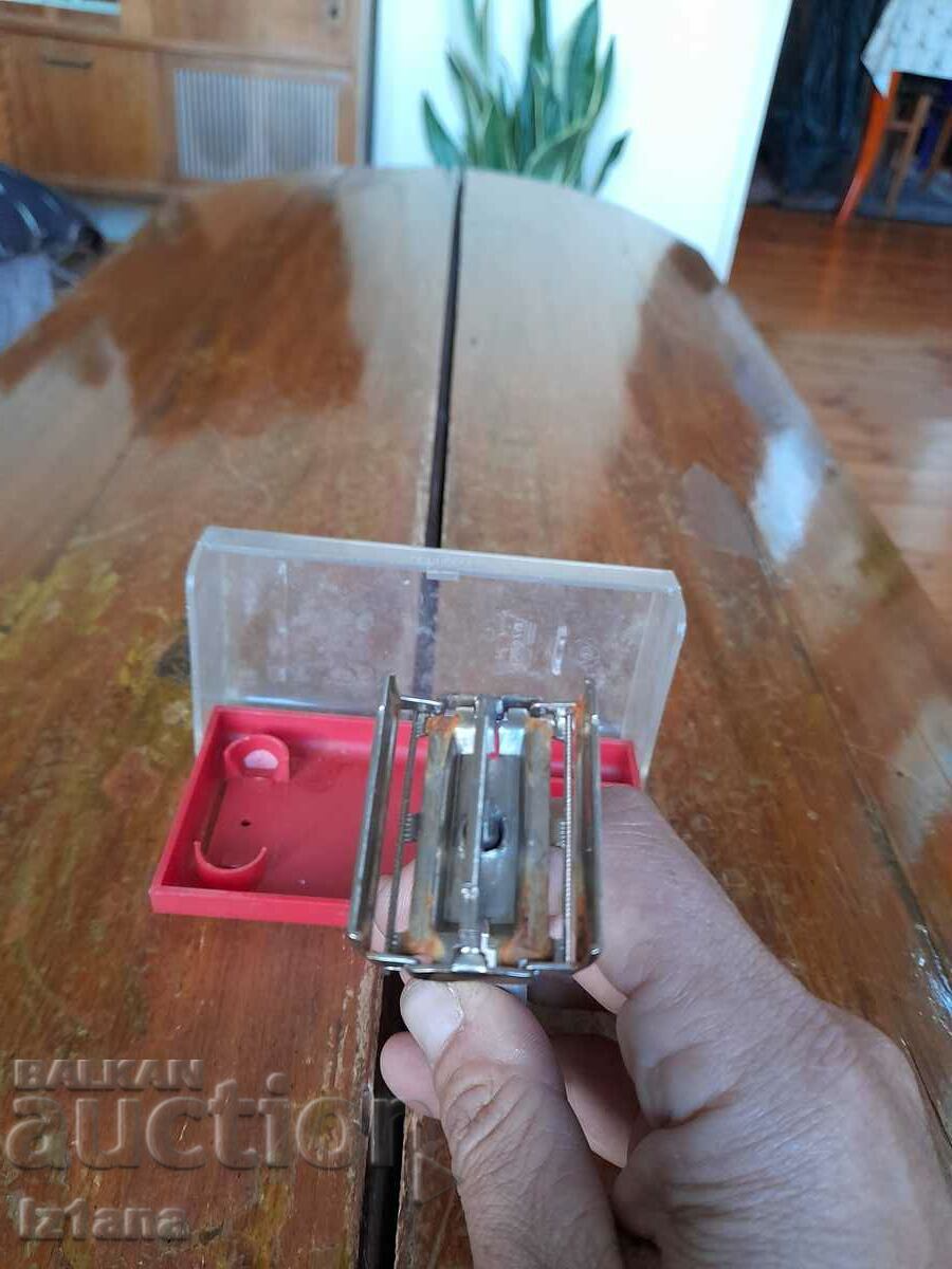 Old WT Zamet razor - 6 Old WT Zamet razor - 6