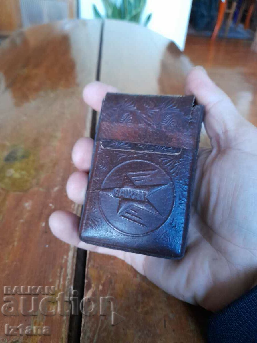 Old snuff box, cigarette case BGA Balkan, Balkan with price 27.00 BGN | € 13.80 Old snuff box, cigarette case BGA Balkan, Balkan with price 27.00 BGN | € 13.80