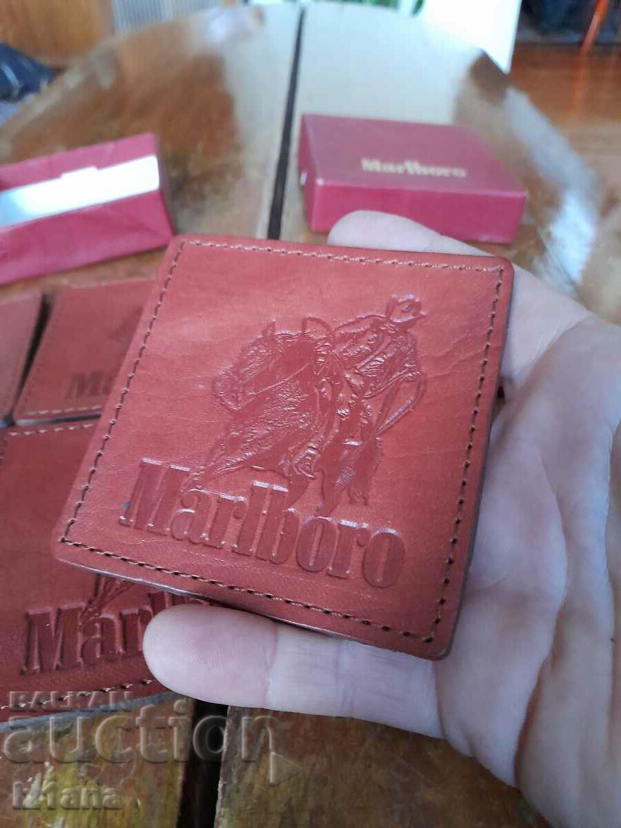 Аукцион Стари подложки за чаши Marlboro Аукцион Стари подложки за чаши Marlboro
