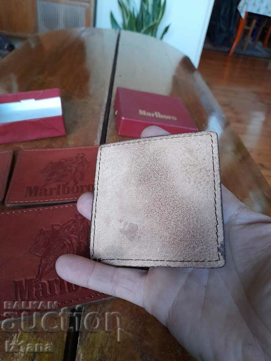 Доставка на Стари подложки за чаши Marlboro Доставка на Стари подложки за чаши Marlboro