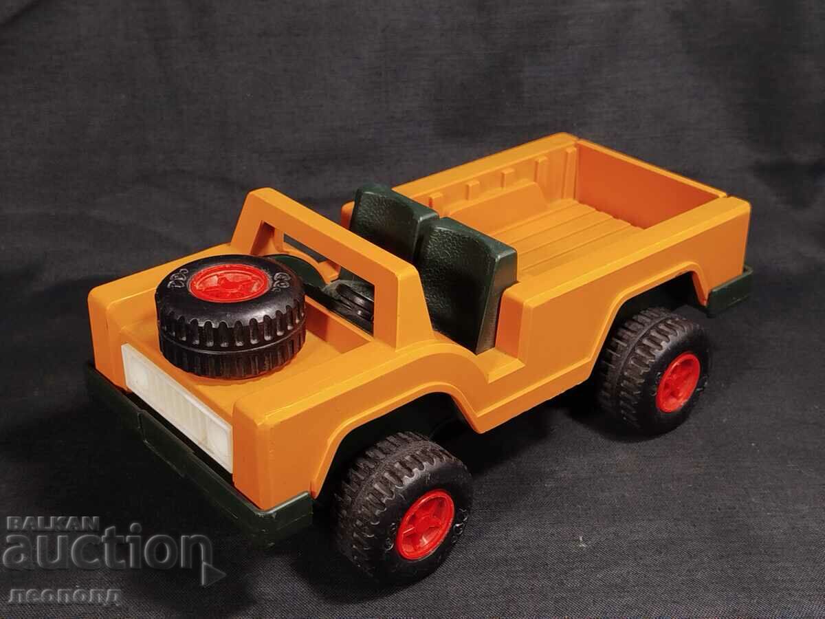 OLD RETRO PLASTIC TOY SAFARI JEEP FISHER-PRICE USA