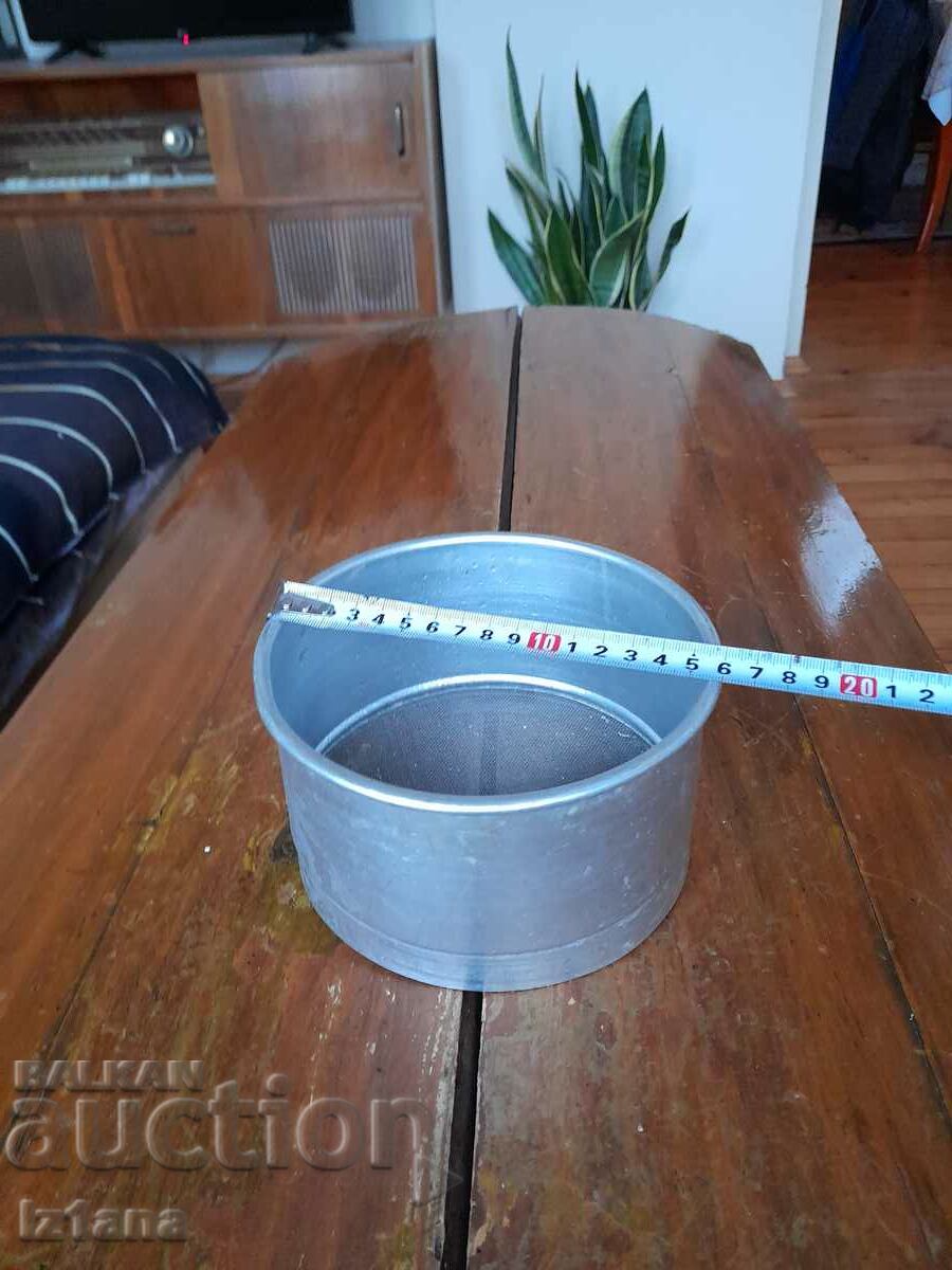 Auction Old sieve Auction Old sieve