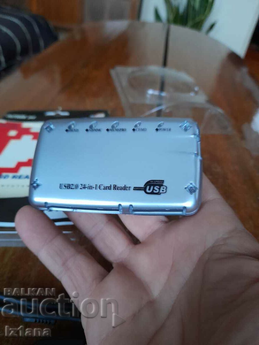 24 in 1 Card reader - 5 24 in 1 Card reader - 5