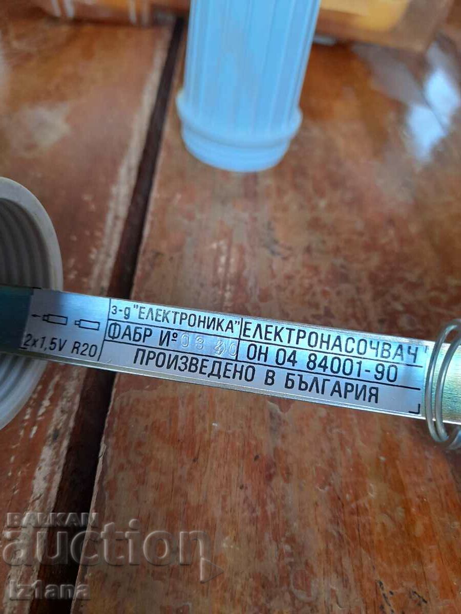 Old Electro-Director - 7 Old Electro-Director - 7