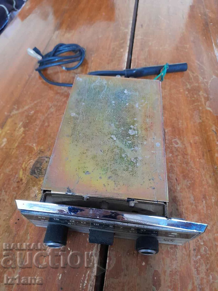 Аукцион Старо радио,радиоприемник за автомобил Videoton Аукцион Старо радио,радиоприемник за автомобил Videoton