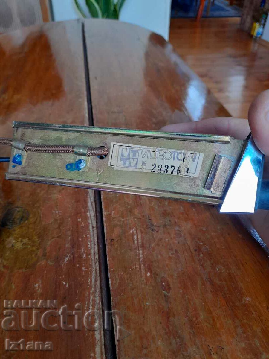 Доставка на Старо радио,радиоприемник за автомобил Videoton Доставка на Старо радио,радиоприемник за автомобил Videoton