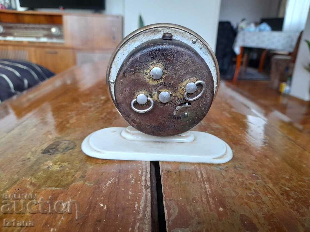 Delivery of Old table clock, alarm clock Friendship Delivery of Old table clock, alarm clock Friendship