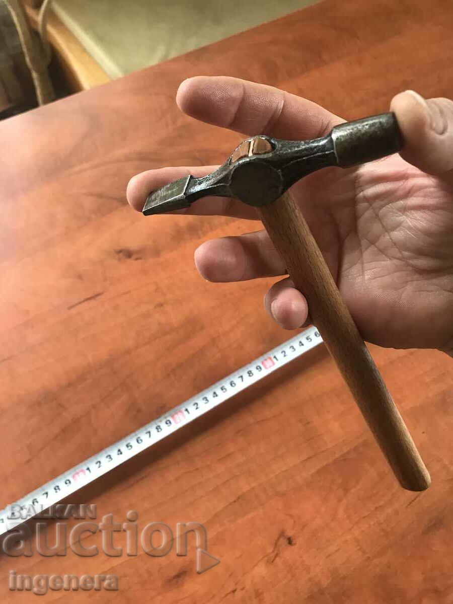 Delivery of HAMMER HAMMER #4 MARKED SMALL TOOL-100 GRAMS