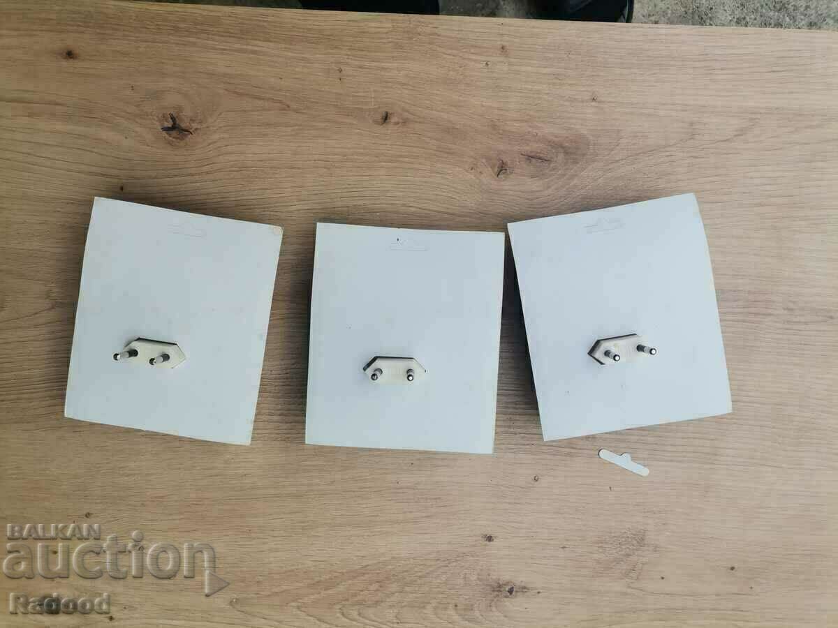 Δημοπρασία Νυχτερινά φωτιστικά εφημερίας 24 τεμαχίων Δημοπρασία Νυχτερινά φωτιστικά εφημερίας 24 τεμαχίων