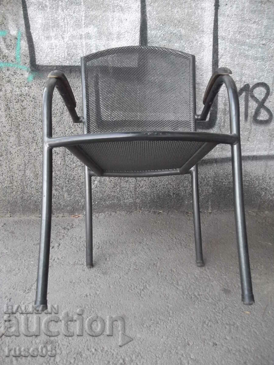 Delivery of Lot of 5 pcs. stacking the chair Delivery of Lot of 5 pcs. stacking the chair