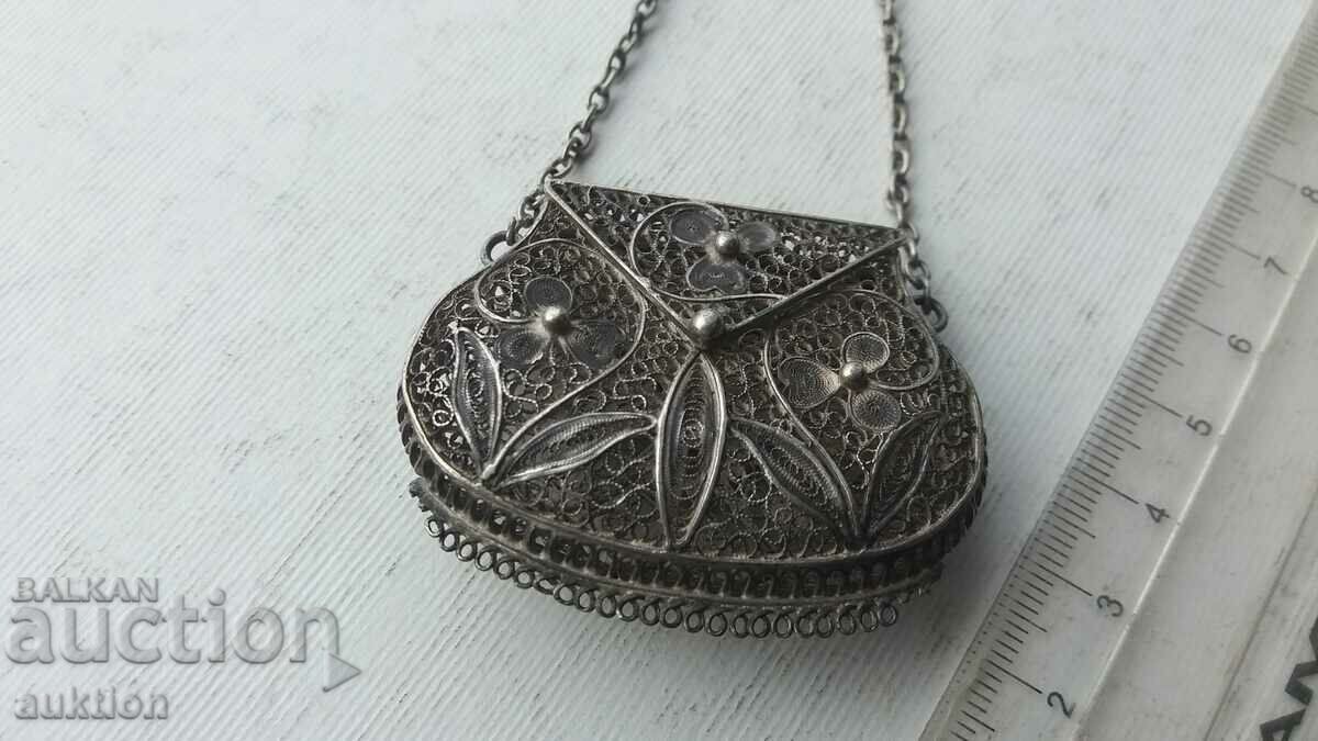 MASSIVE SILVER WOMEN'S BAG FILIGRAN - SOUVENIR 30 GR with price 89.99 BGN | € 46.01 MASSIVE SILVER WOMEN'S BAG FILIGRAN - SOUVENIR 30 GR with price 89.99 BGN | € 46.01