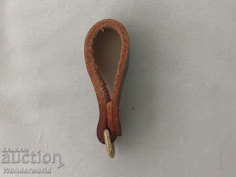 Delivery of Leather Military King Nuts Carriers for Military and Hunting Belts Delivery of Leather Military King Nuts Carriers for Military and Hunting Belts