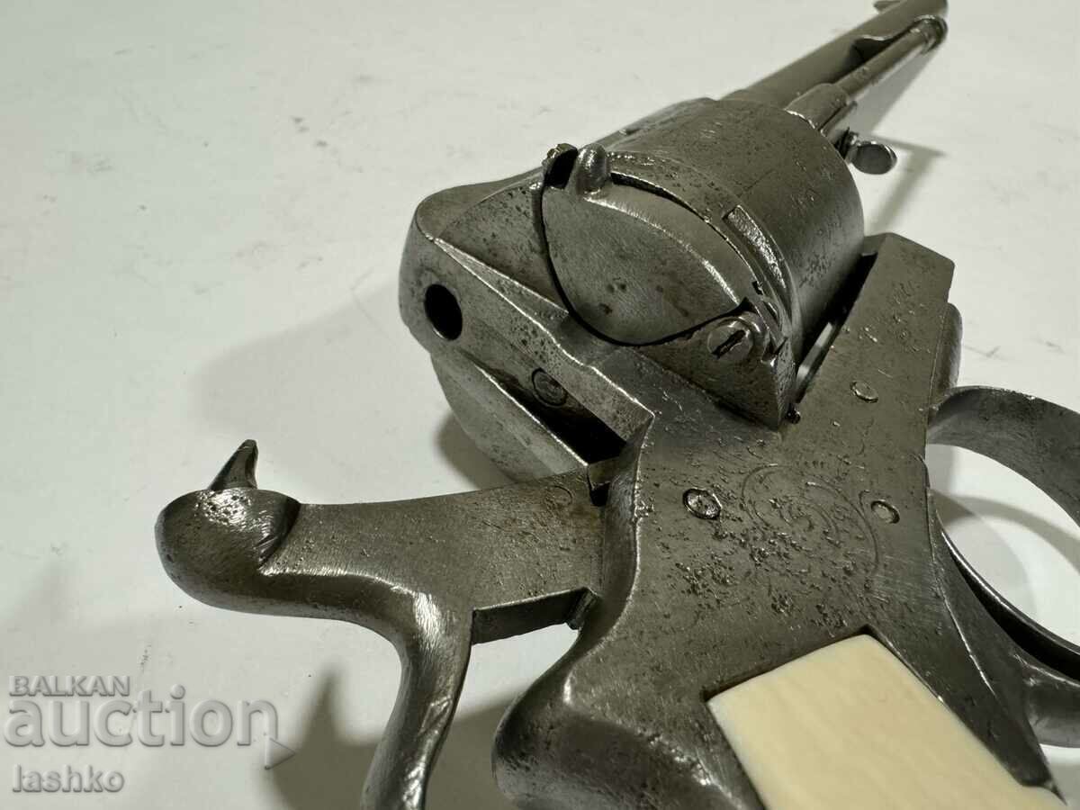 Delivery of Revolver, pistol, shotgun Delivery of Revolver, pistol, shotgun