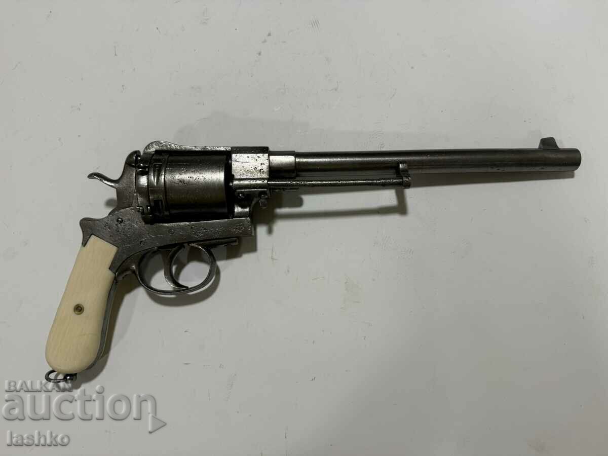 Revolver, pistol, shotgun - 5 Revolver, pistol, shotgun - 5