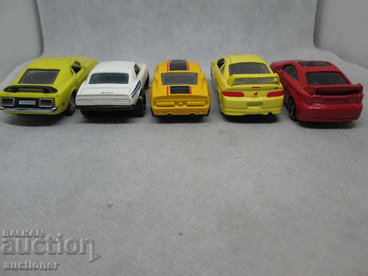 Delivery of LOT OF 5 METAL MODELS Delivery of LOT OF 5 METAL MODELS